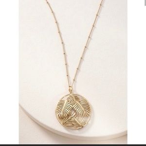 Stella and Dot Filigree Botanical necklace